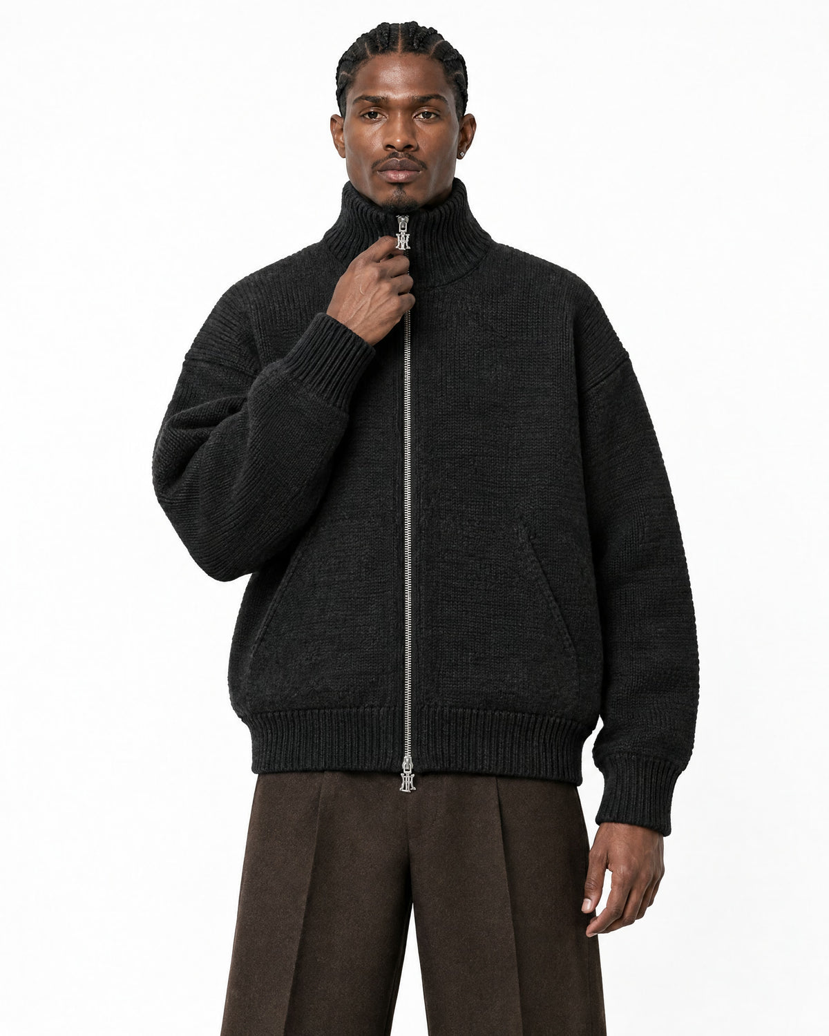core-zip-sweater-black-adult_01_hero