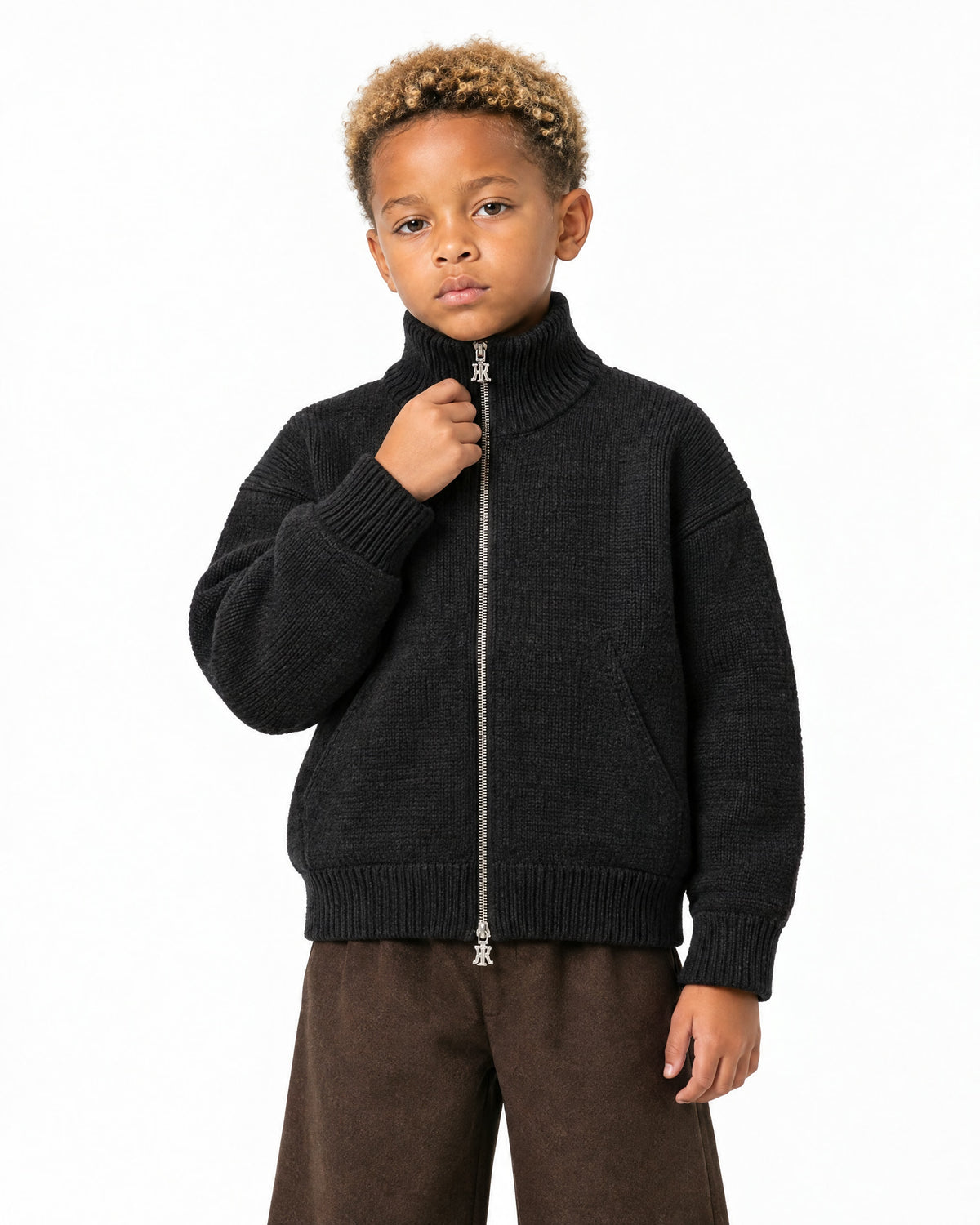 core-zip-sweater-black-boy_01_hero