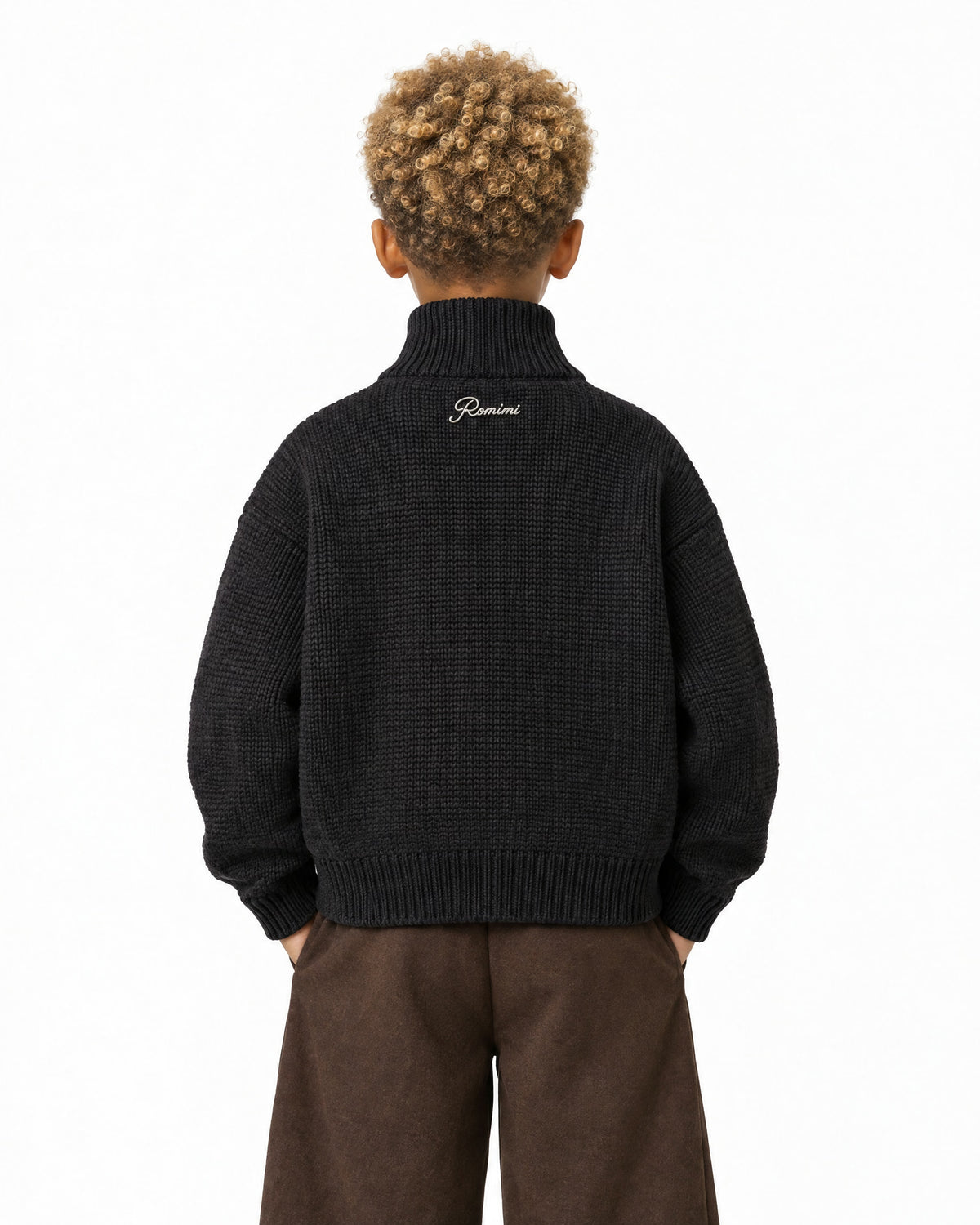 core-zip-sweater-black-boy_02_dos
