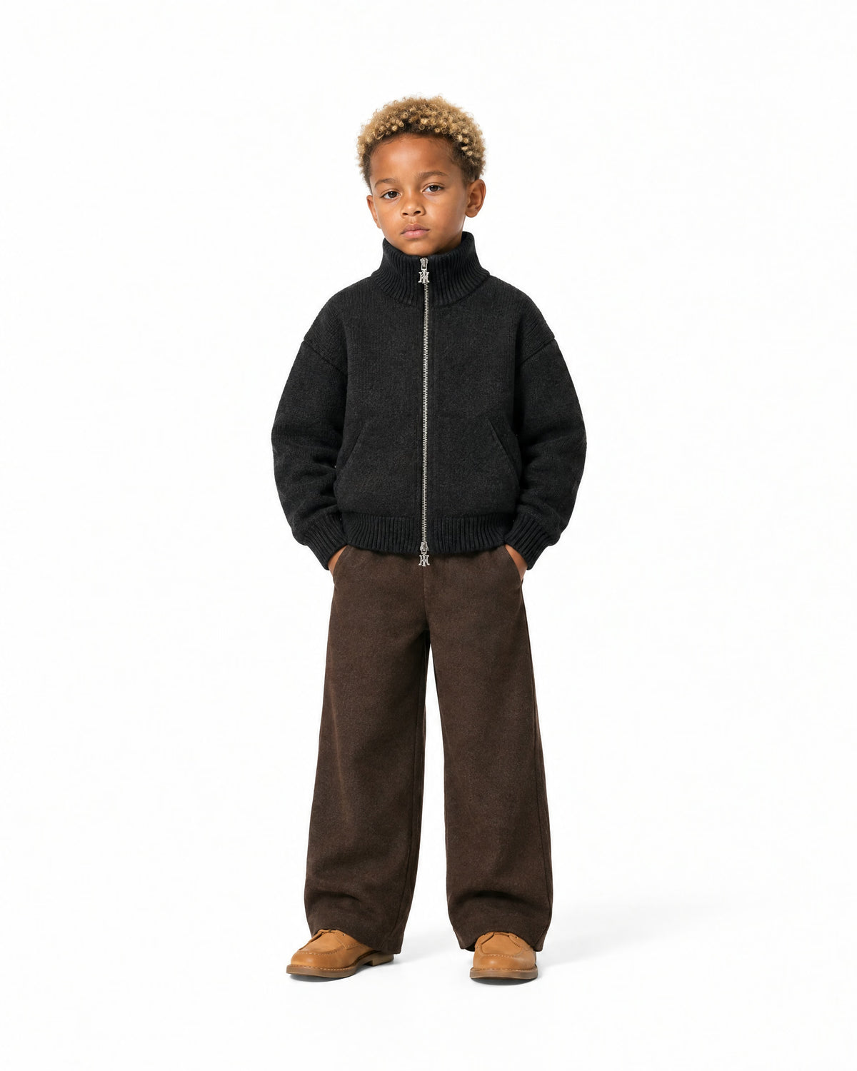core-zip-sweater-black-boy_04_pleinpied