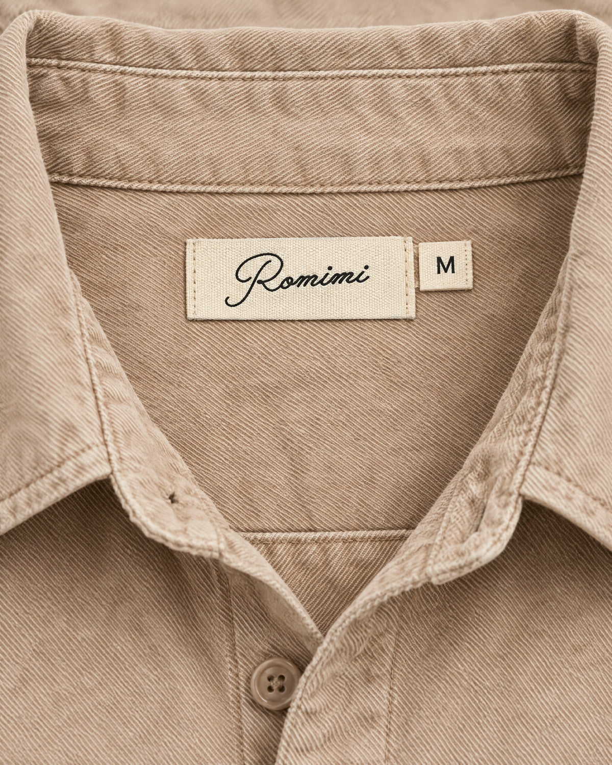 Romimi Brushed Overshirt in Khaki, label close-up
