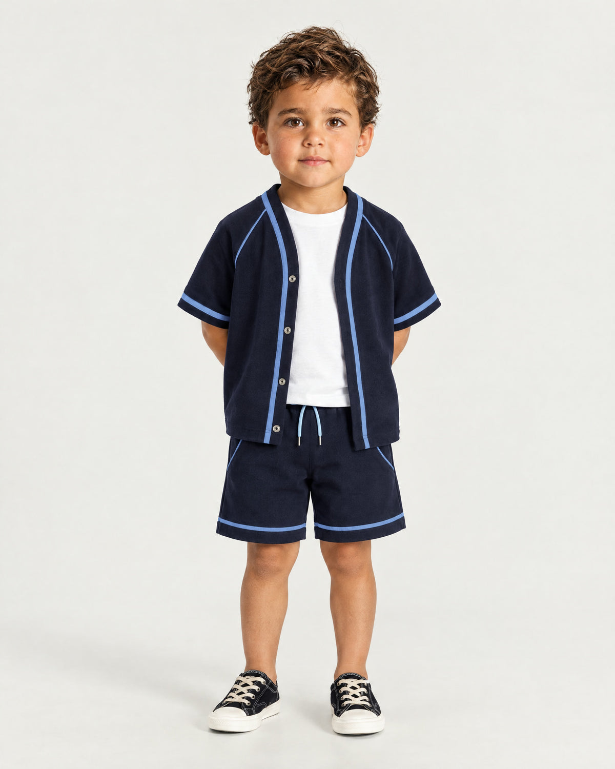 Little boy wearing the Romimi Léon Cotton Shirt, front view