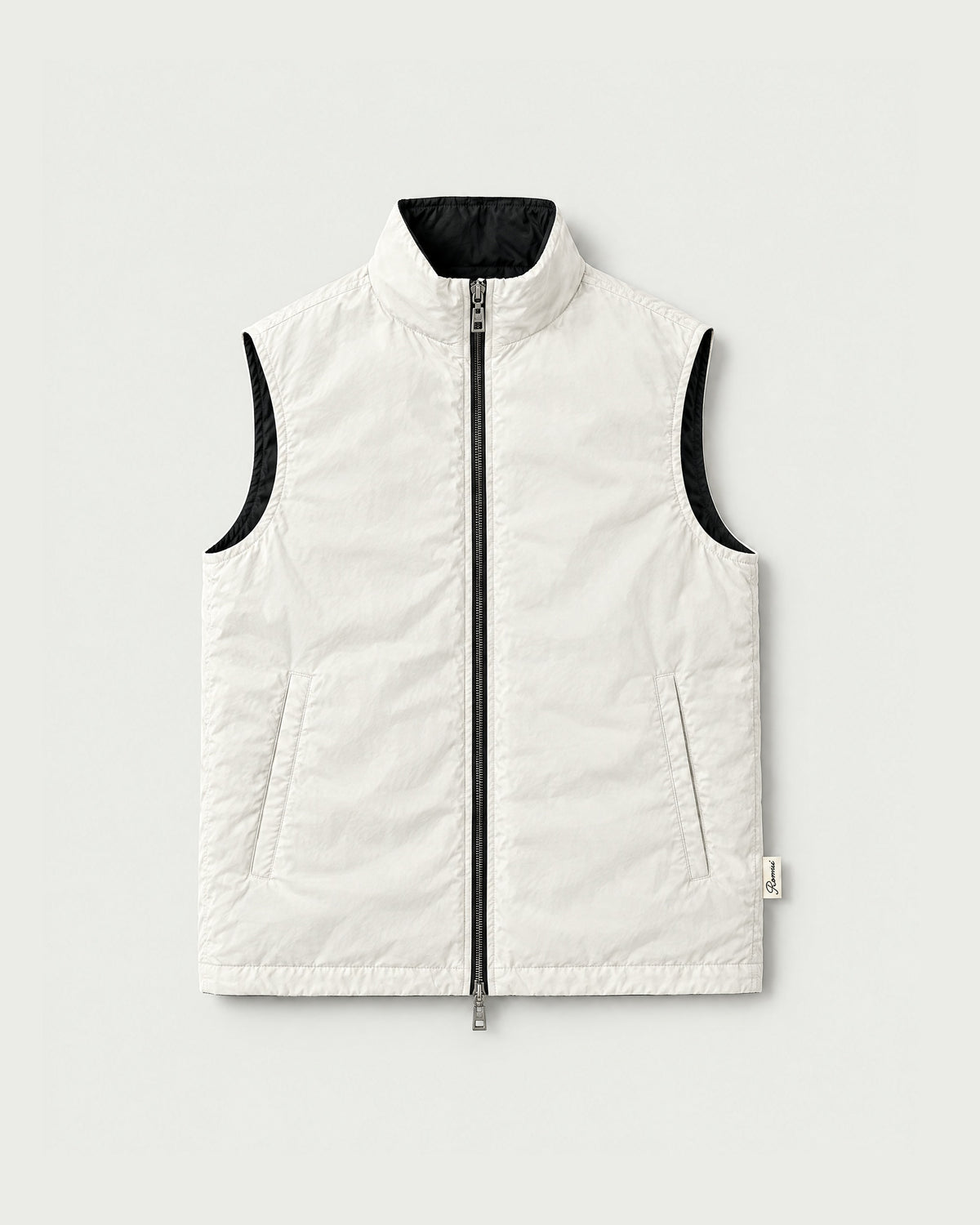 Romimi Reversible Windbreaker Gilet in Black, reversible side