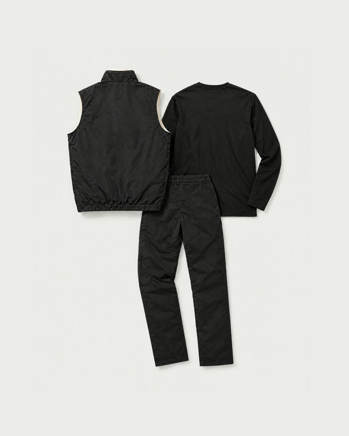 Romimi Reverso Set in Black, back view