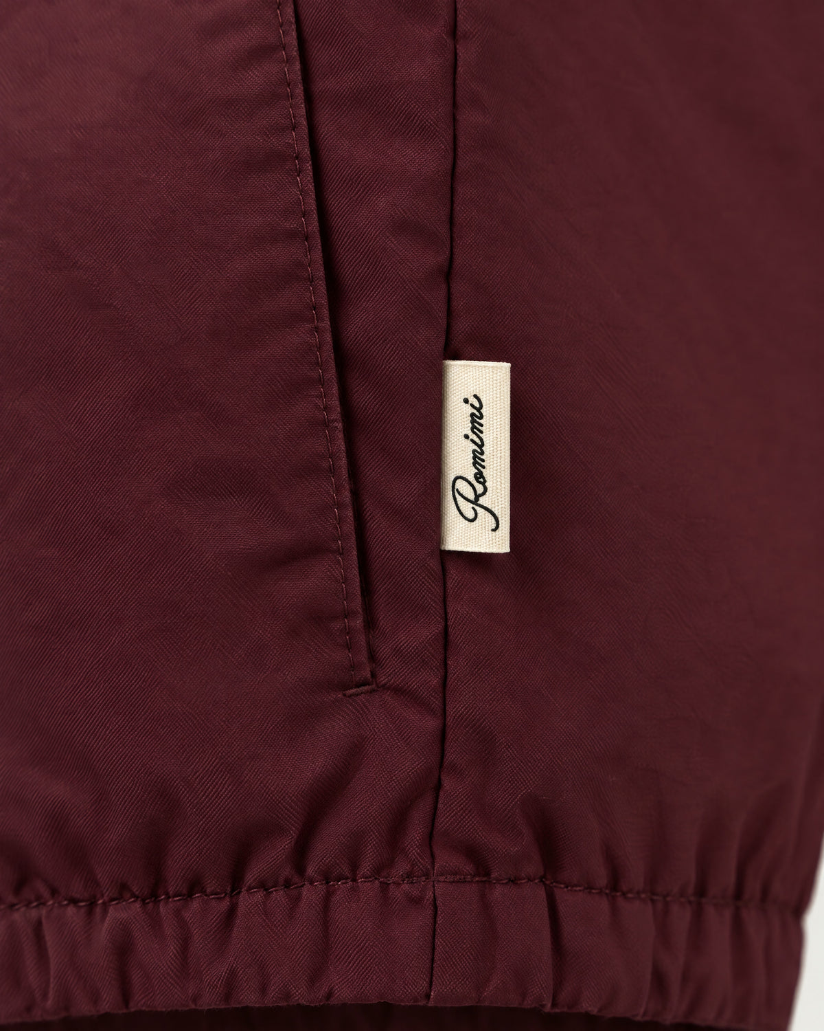 Romimi Reverso Set in Burgundy, label close-up