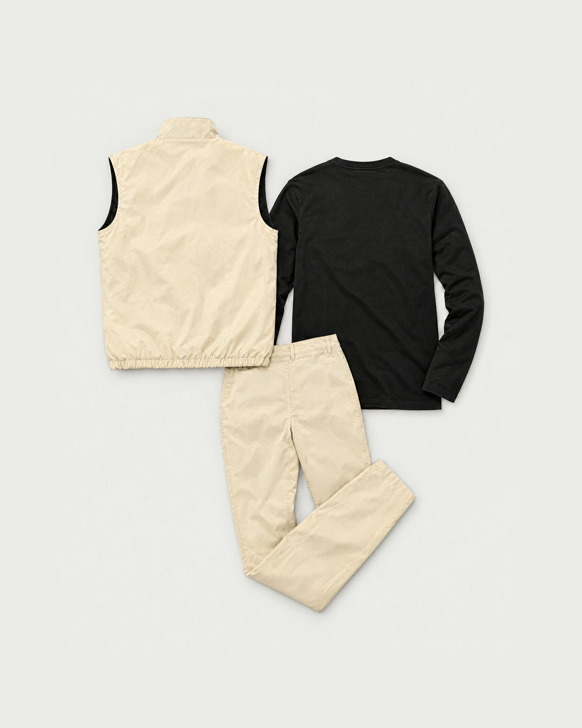 Romimi Reverso Set in Cream / Black, back view
