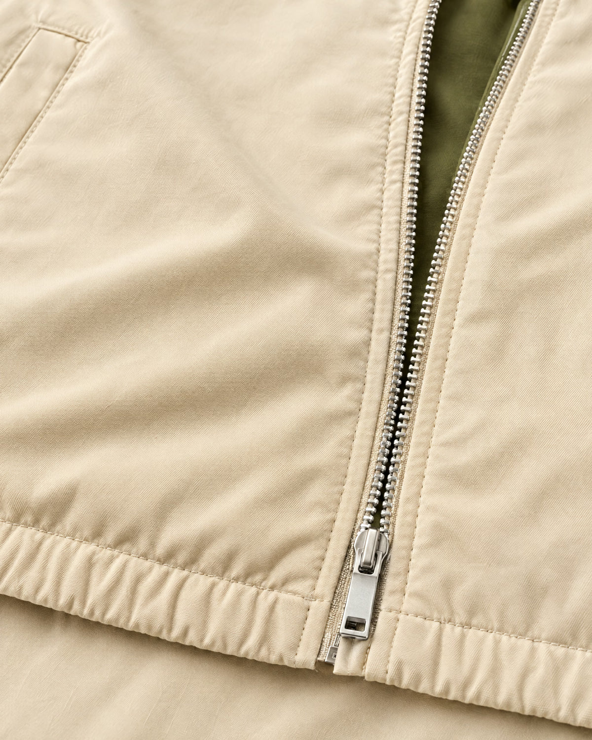 Romimi Reverso Set in Cream / Olive, fabric close-up