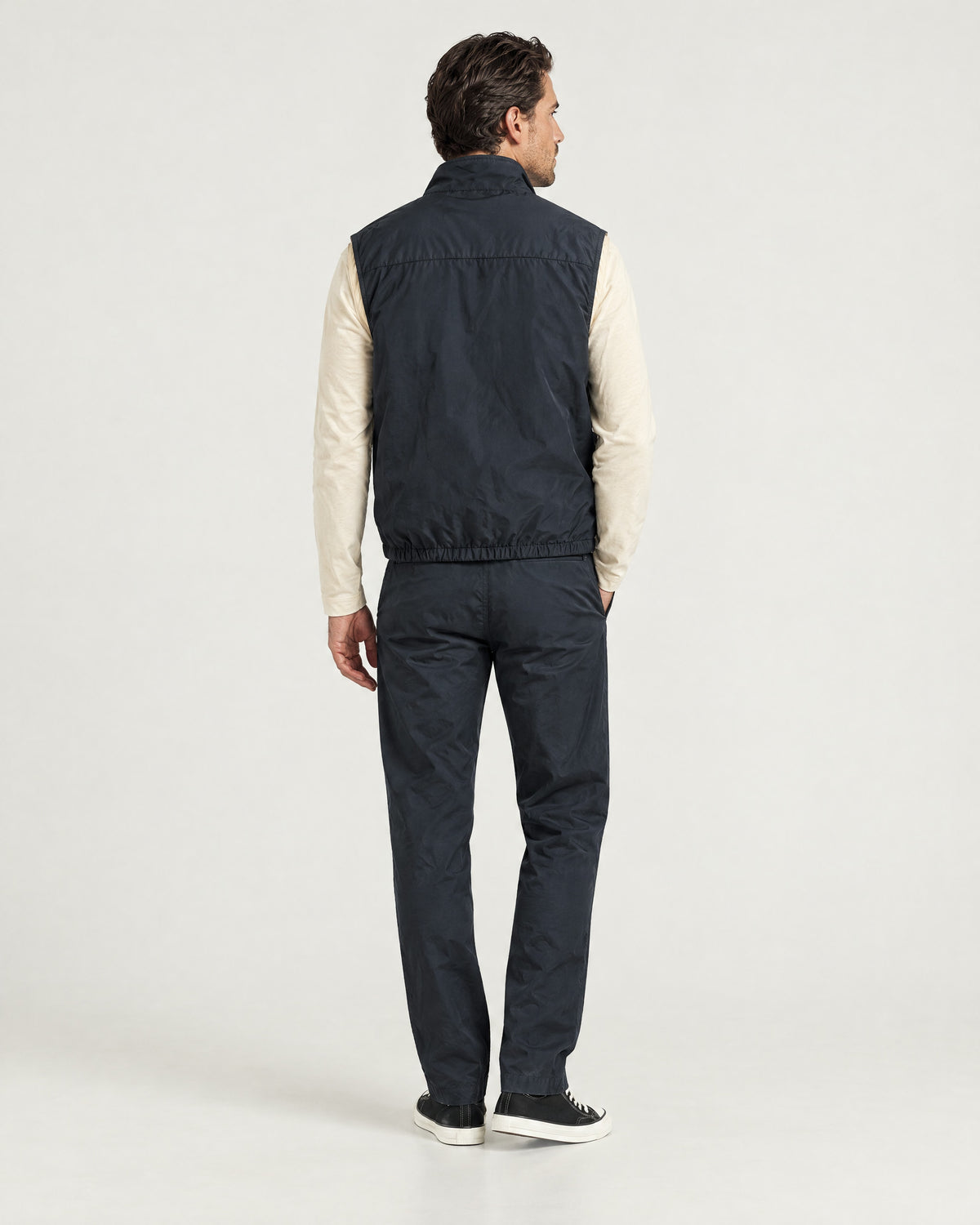 Romimi Reverso Set in Navy / Cream, back view, worn