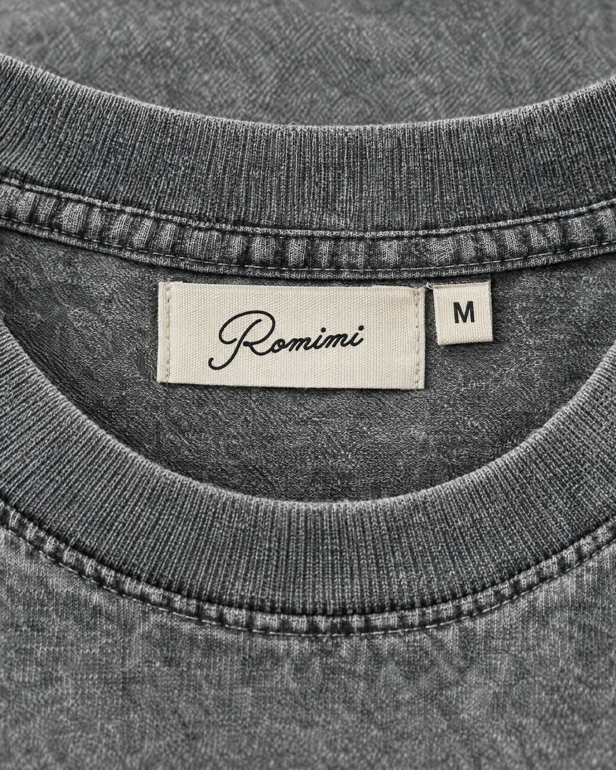 Romimi Washed Heavy Tee in Grey, label close-up