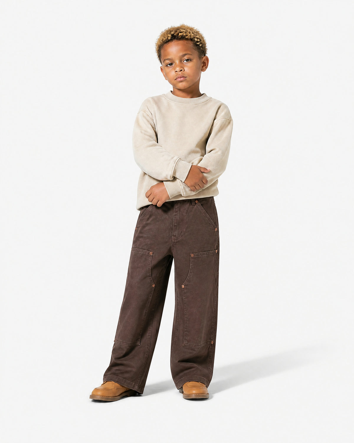 utility-cargo-chocolat-boy_01_hero